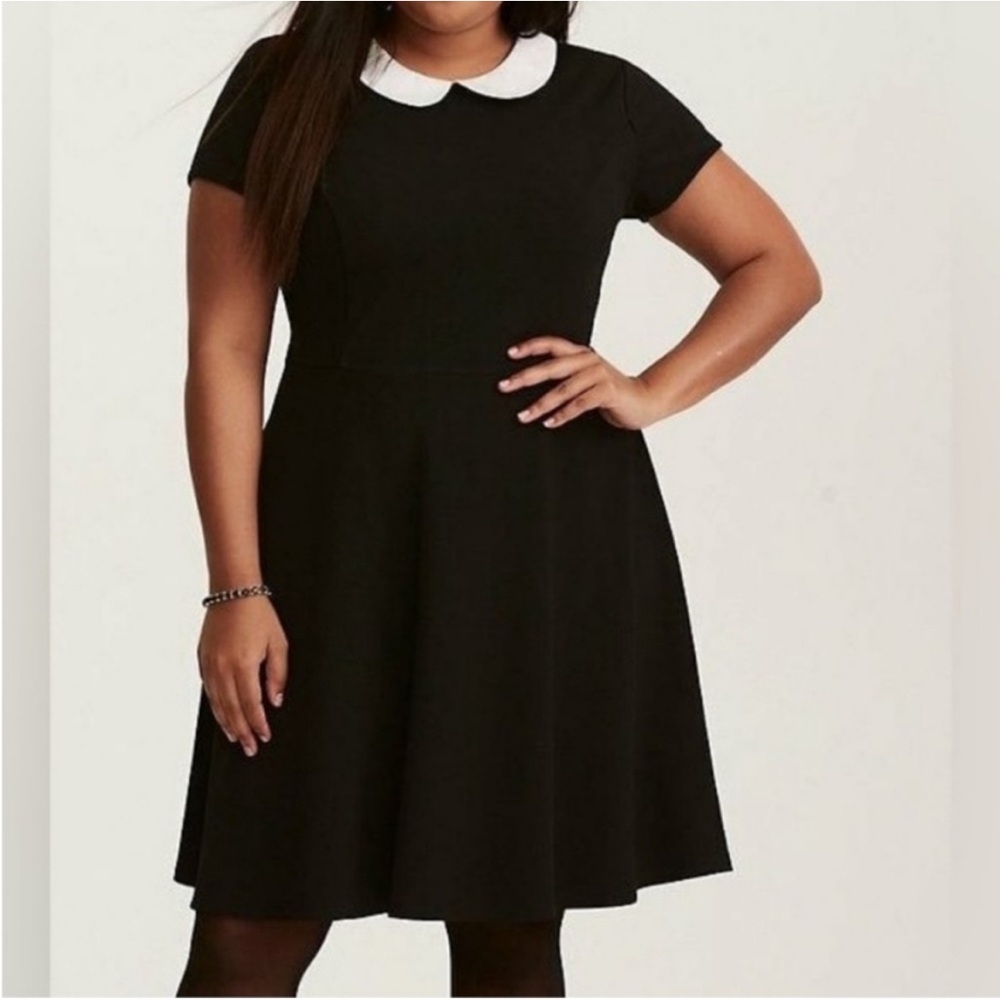Torrid Black Dress White Peter Pan Collar 2x 18/20 plus size costume Wednesday - Picture 13 of 14
